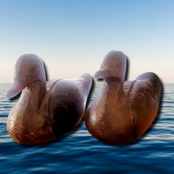 SOLD😁Mallard Ducks Vintage Pair Carved  Ironwood - Picture 4 of 12